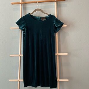 Super cute green mini dress (370)